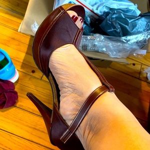 Pedro García platforms / heels